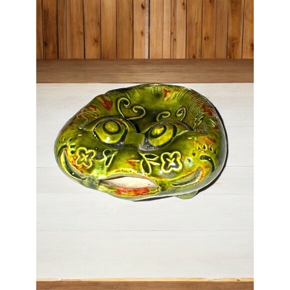 Vintage Green Ceramic Frog With Hand-Painted Details Figurine - Picture 2 of 8